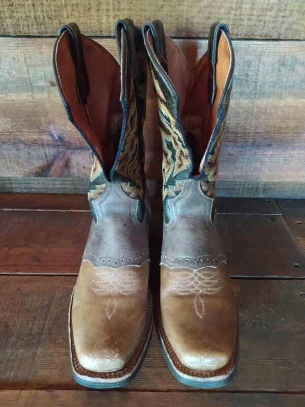 Botas Vaqueras Rio Grande Naranja Talla 24.5 para Mujer (1) 2 Pares de Botas Vaqueras Rio Grande 24.5 para Mujer