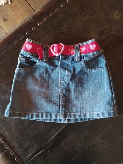 Falda de Mezclilla con Cinturón Old Navy para Bebé (1) Falda de Mezclilla con Cinturón Old Navy para Bebé