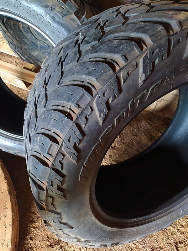 Juego de 4 Llantas AMP Terrain Attack MT A 37×13.50R22LT-10 Paquete de 4 Llantas Todoterreno AMP M/T 37x13.50R22LT