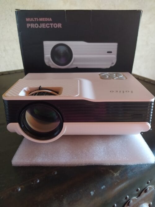 Mini Proyector Portátil Multimedia Iolieo Full HD 1080P (1) Mini Proyector Portátil Multimedia Iolieo Full HD 1080P