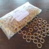 Paquete de 500 Argollas Doradas para Accesorios (3) Paquete de 500 Argollas de Acero Dorado/Latón 12mm