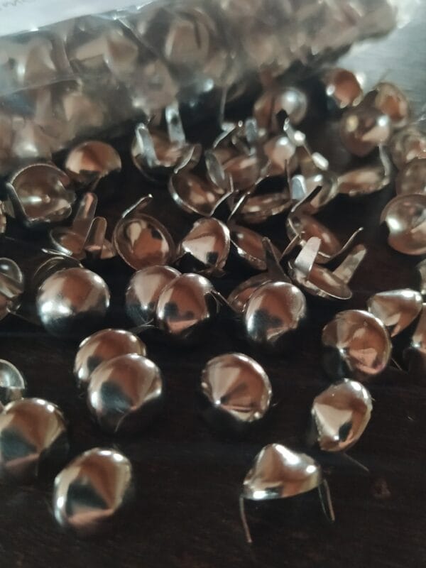 Paquete de 500 Estoperoles de Aluminio Plateado/Níquel 10mm
