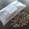 Paquete de 500 Ojillos Plateados para Tela o Papel (3) Paquete de 500 Ojillos de Aluminio Plateado/Níquel 8mm
