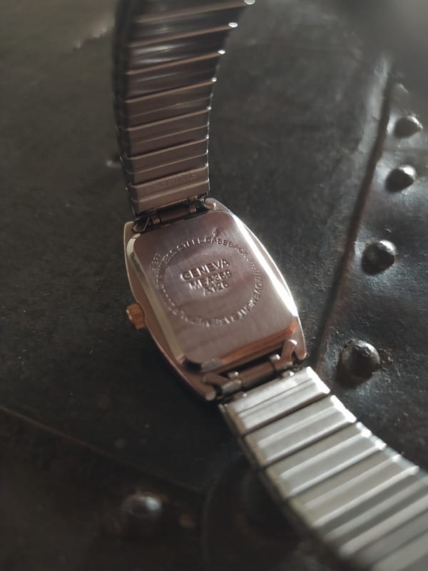 Reloj de Pulsera Wrangler Analógico Clásico para Mujer
