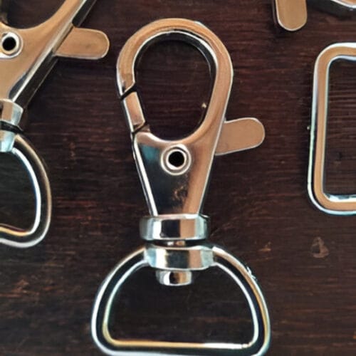 Paquete de 40 Bandolas Plateadas para Bolsas