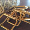Paquete de 30 Hebillas Doradas para Cinturones