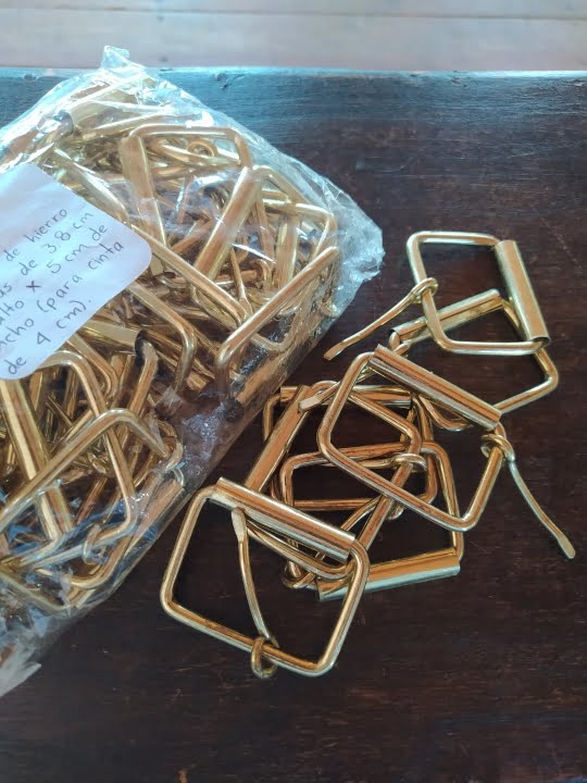 harleblue – 61 Paquete de 30 Hebillas Doradas para Cinturones