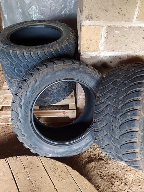 llantas-1 Juego de 4 Llantas AMP Terrain Attack M/T A 37x13.50R22LT