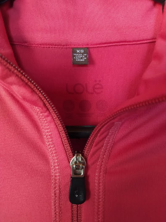 millannie – 80 Chamarra Deportiva Ultra Ligera Lolë para Mujer