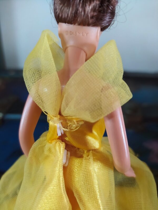 Muñeca Princesa Bella Disney Mattel 1994
